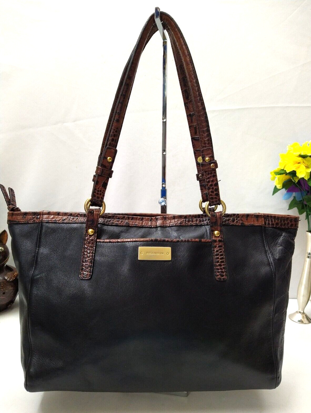 Brahmin Black Leather Double Handles Zipper Closure Tote Bag - Vintage